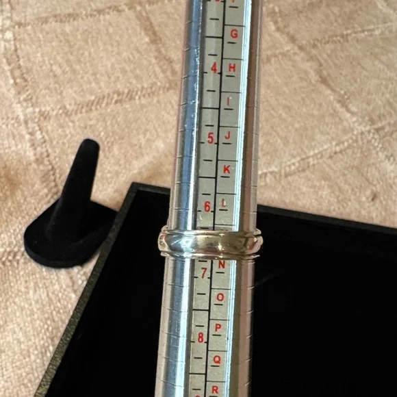 SLANE Silver Women's Geometric Ring - Picture 2 of 9